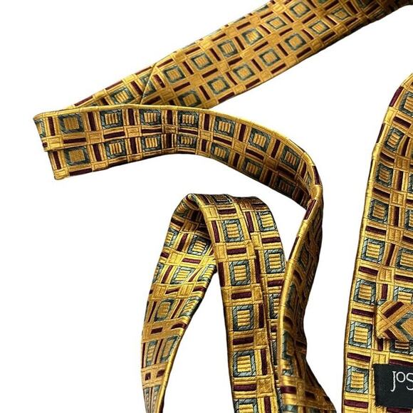 Jos A Bank Orange Mens 100% Silk Geometric Italy Mens Neck Tie 59" x 3.25" - Picture 10 of 16